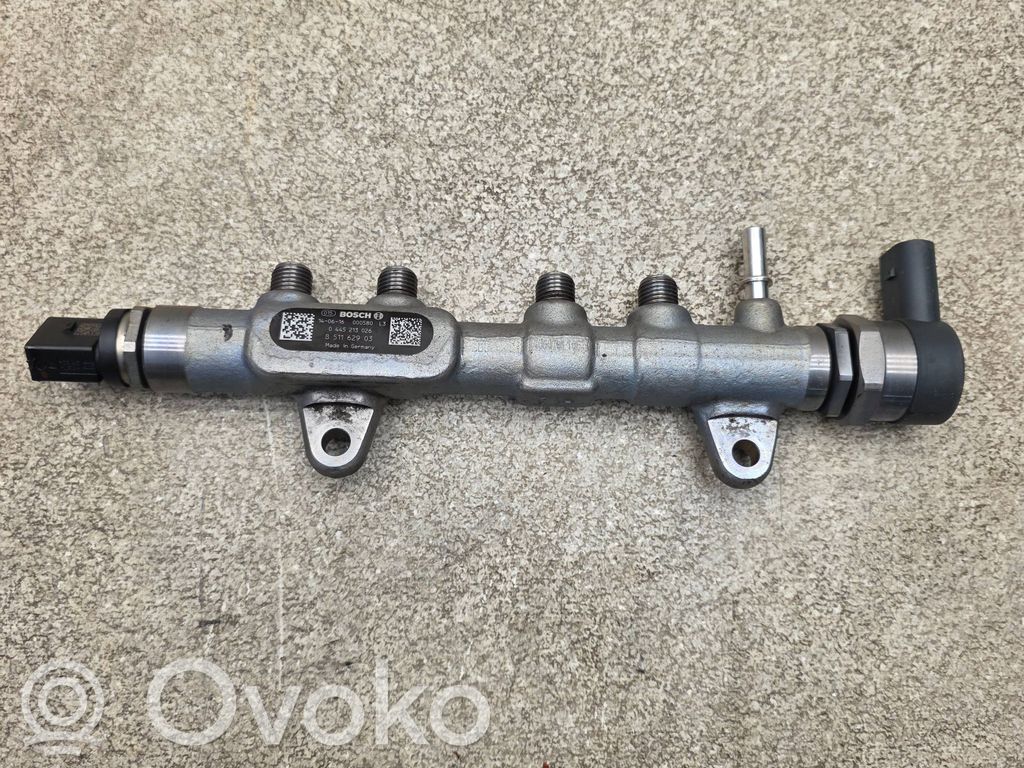 Mini One - Cooper F56 F55 Listwa wtryskowa 