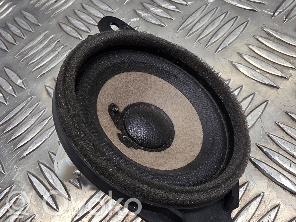 Mazda 6 Panel speaker 