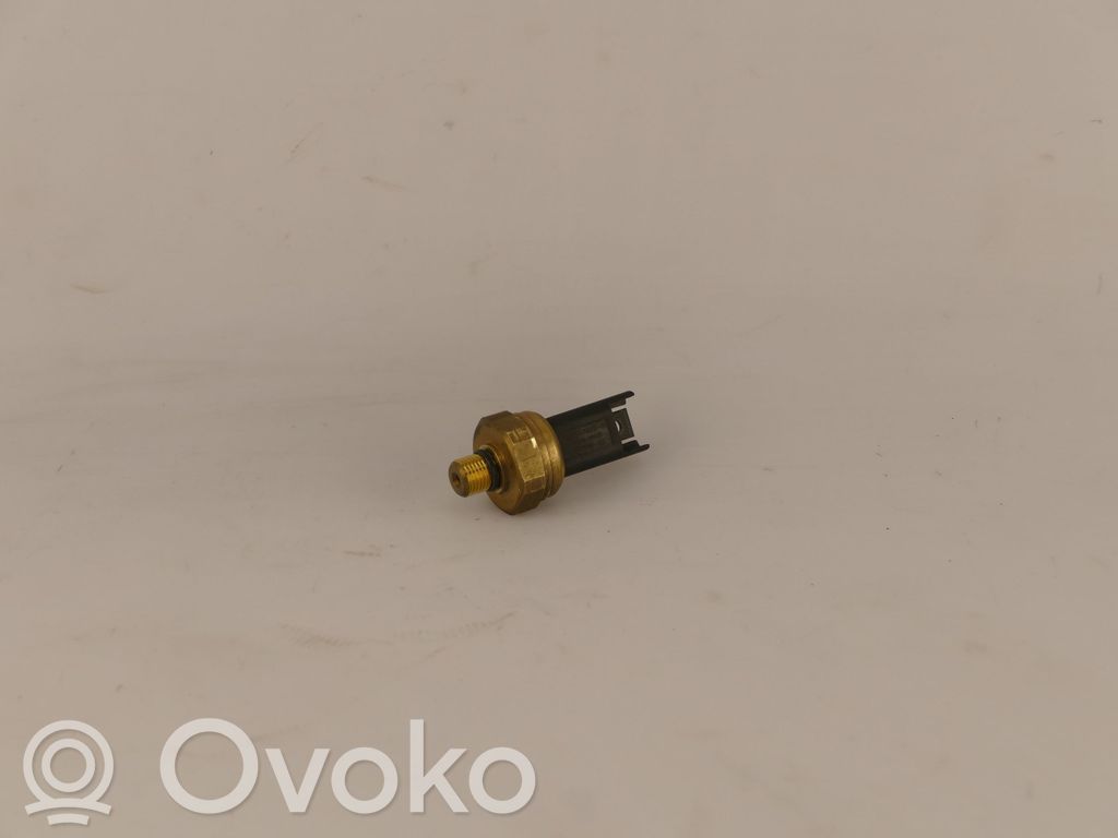 BMW 5 E60 E61 Fuel pressure sensor 