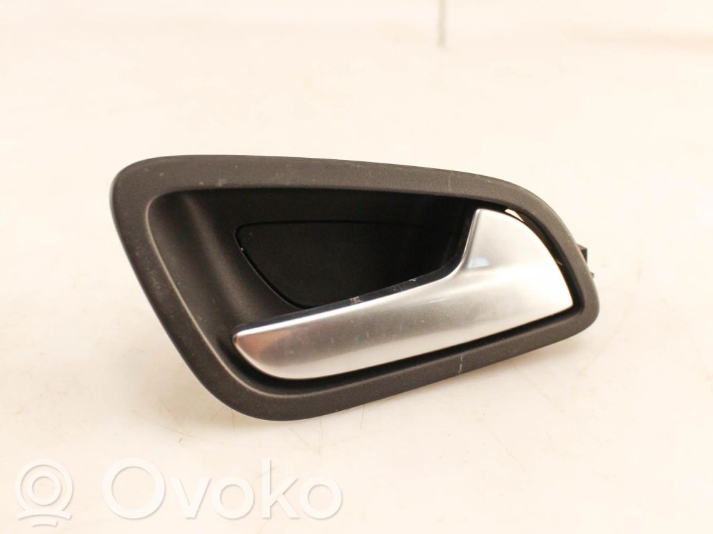 Manecilla interna puerta trasera   CJ54R266B34
