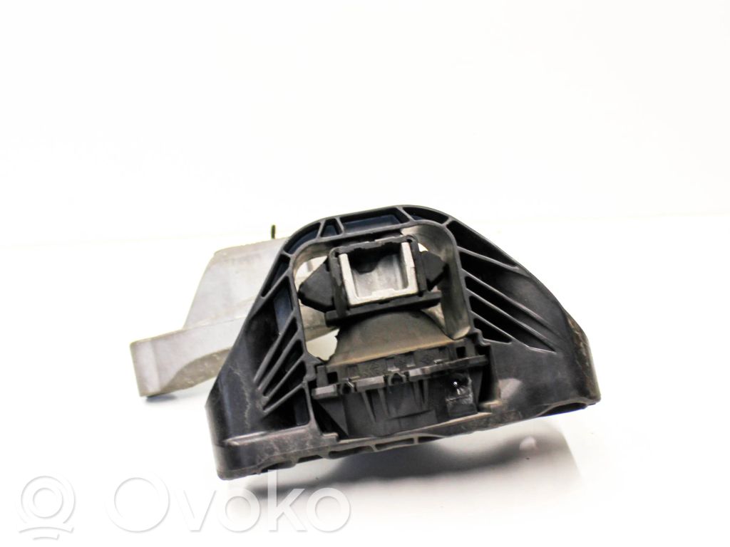 Engine mount bracket   112327345R
