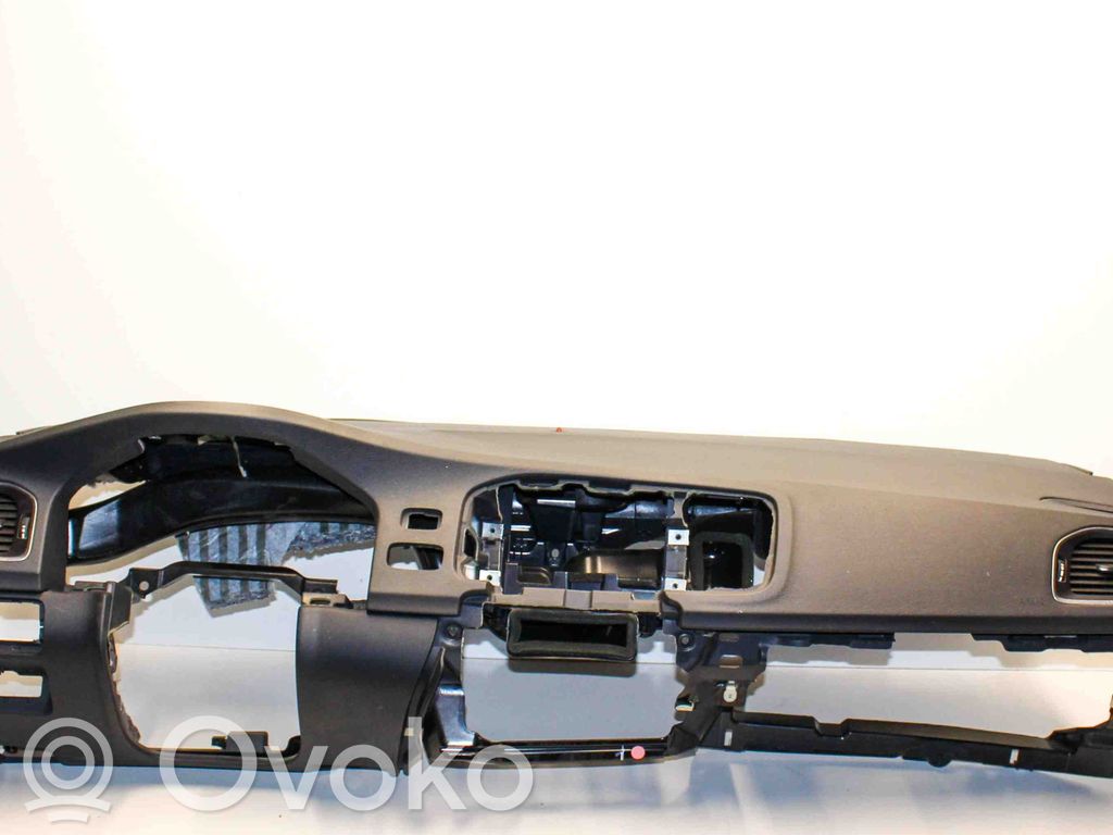 Volvo V60 Panelė 