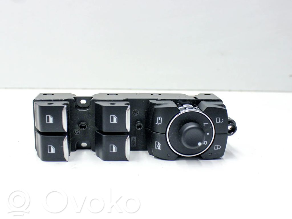 Ford Kuga III Electric window control switch 