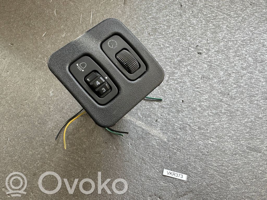 Mitsubishi Pajero Interruptor de control de altura del faro delantero 
