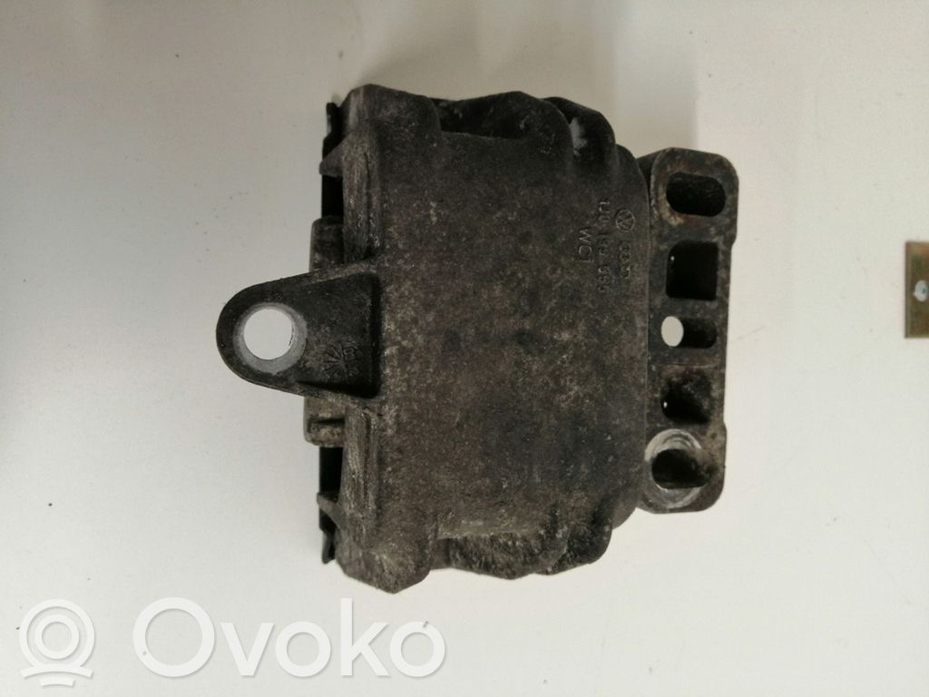 Engine mount bracket   1J0199555