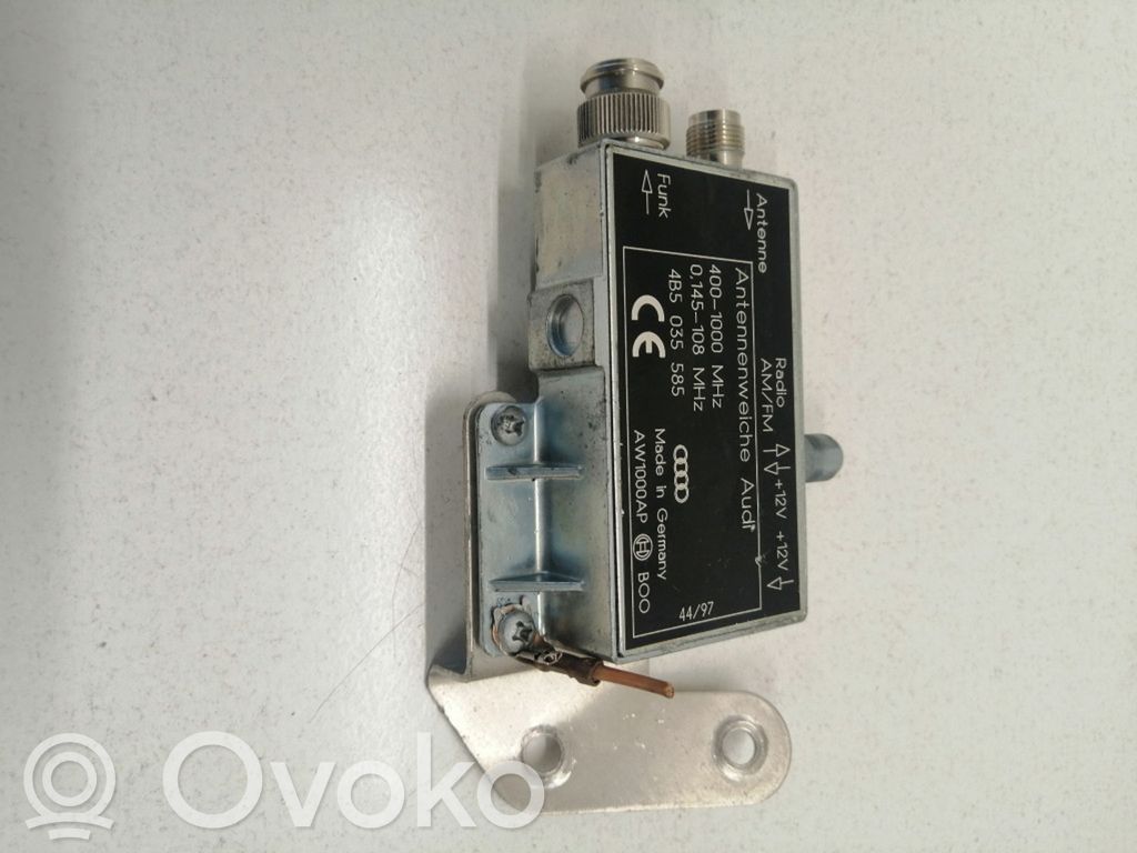 Audi A8 S8 D2 4D Antenos stiprintuvas 