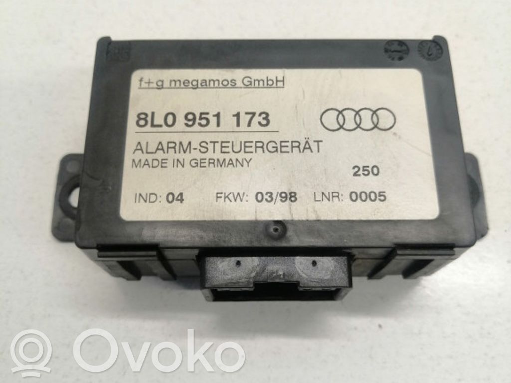 Audi A8 S8 D2 4D Alarm control unit/module 