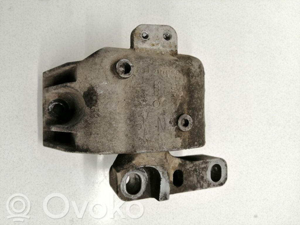 Volkswagen Golf IV Engine mount bracket 