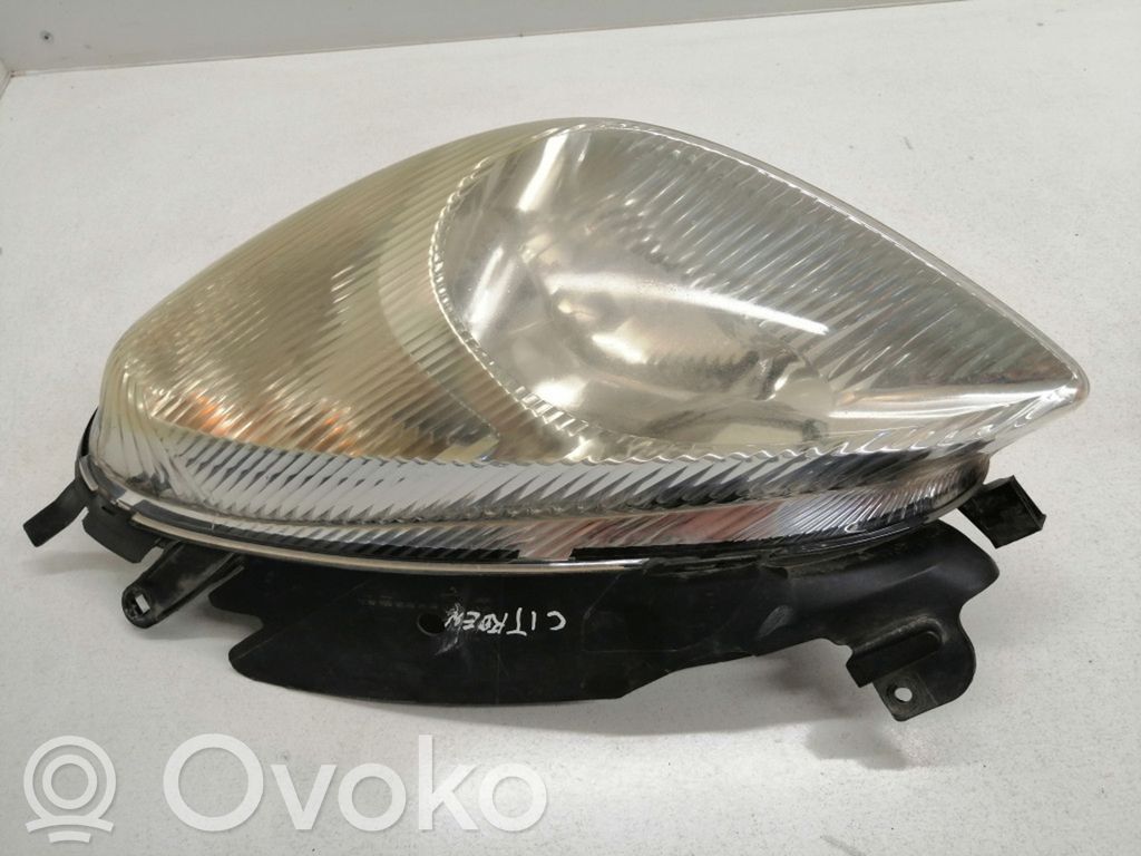 Citroen Xsara Picasso Lampa przednia 