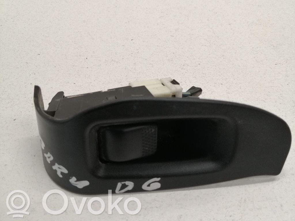 Subaru Legacy Electric window control switch 