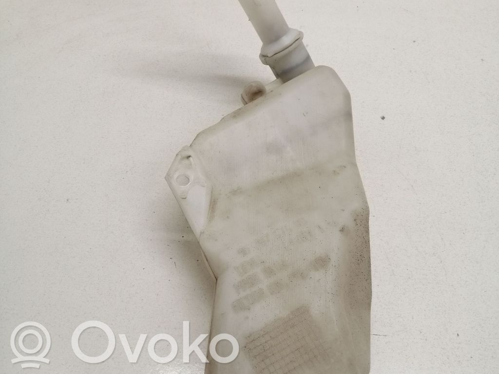 Peugeot 206 Windshield washer fluid reservoir/tank 