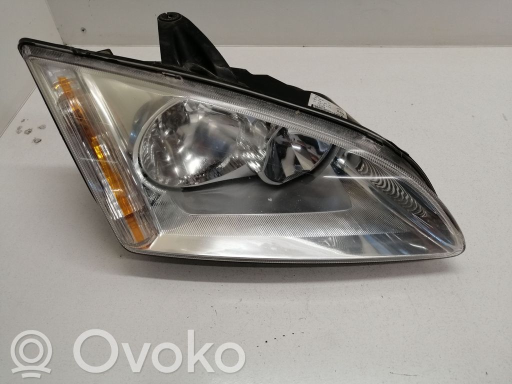 Ford Focus Headlight/headlamp 