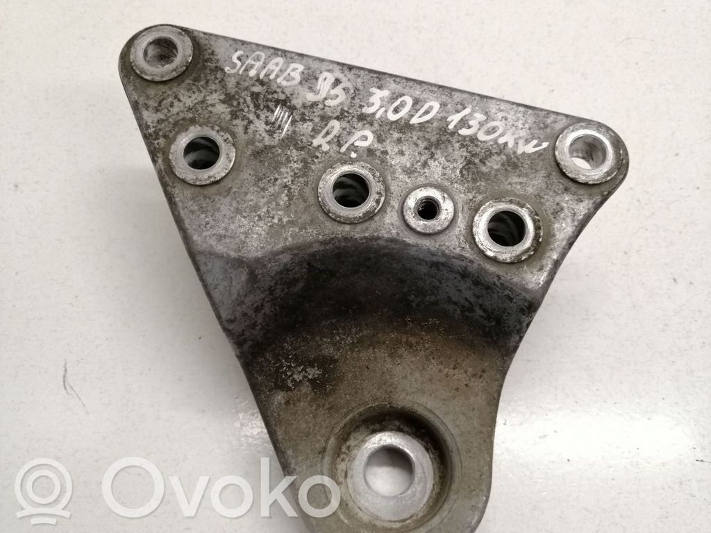 Saab 9-5 Engine mounting bracket 