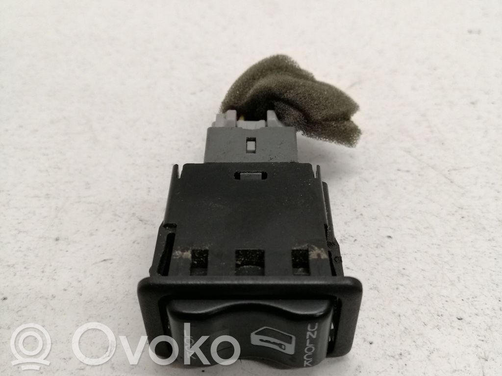 Central locking switch button