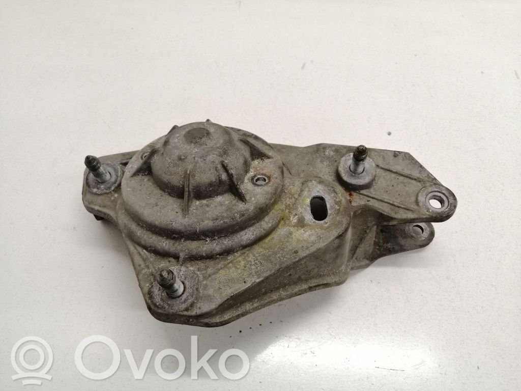 Audi A8 S8 D2 4D Kierrejousen kiinnitys 