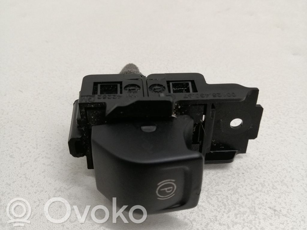 Opel Insignia A Rankinio stabdžio jungtukas 