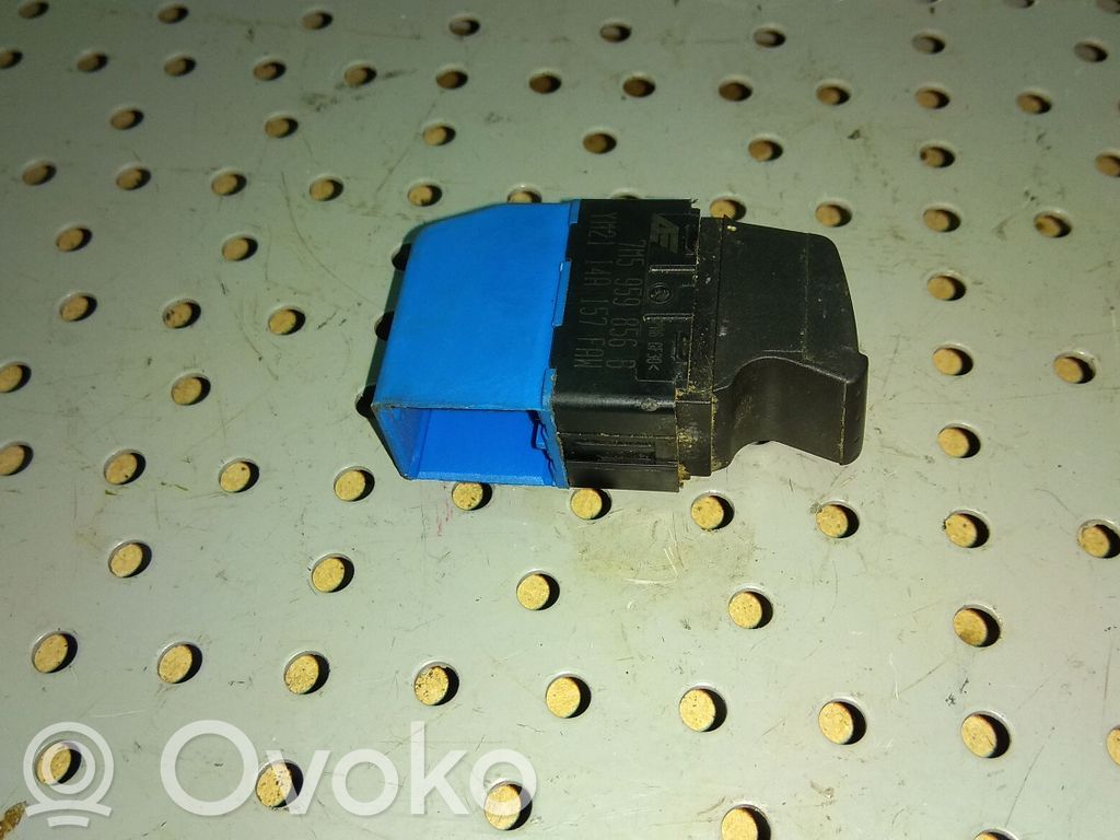 Seat Alhambra (Mk1) Electric window control switch 