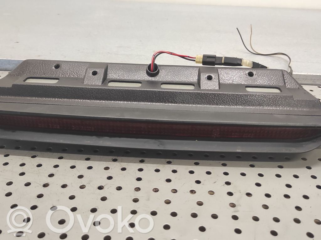 Subaru Legacy Third/center stoplight 