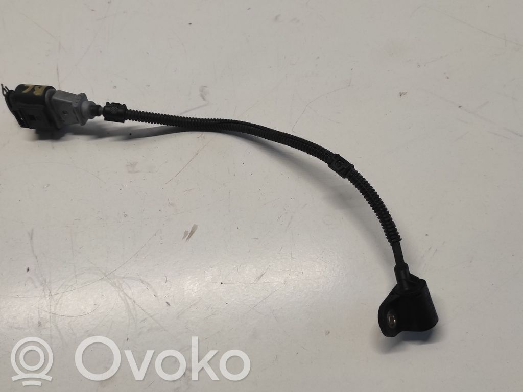 Volkswagen PASSAT B6 Kloķvārpstas apgriezienu sensors 