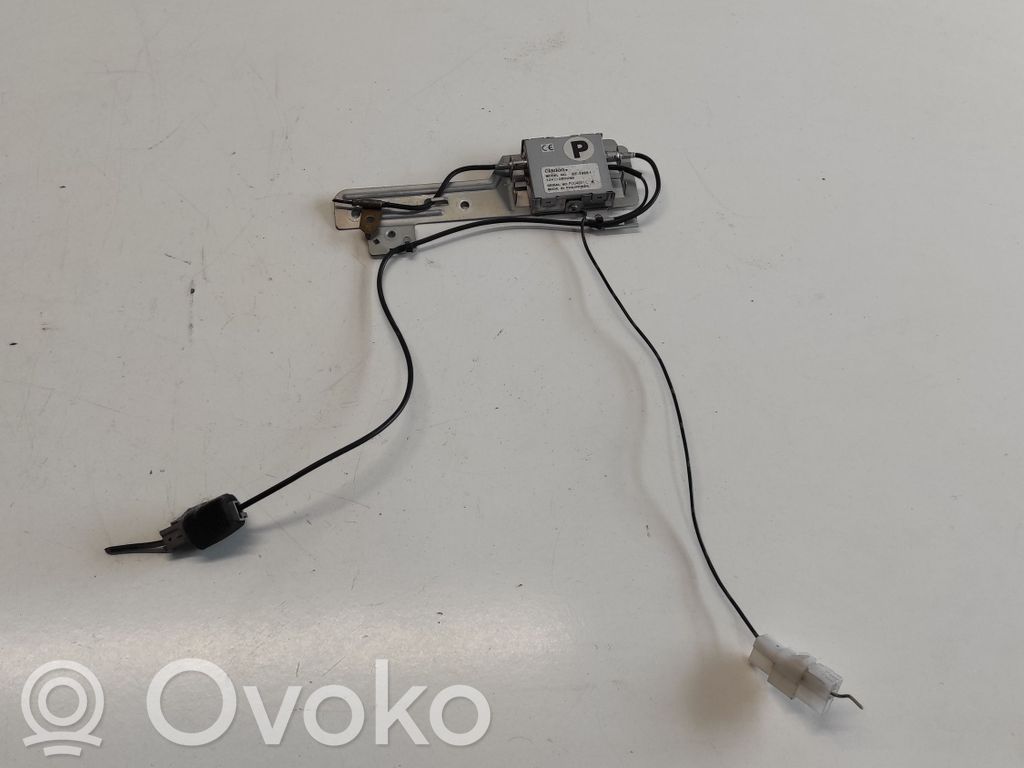Subaru Legacy Amplificator antenă aeriană 