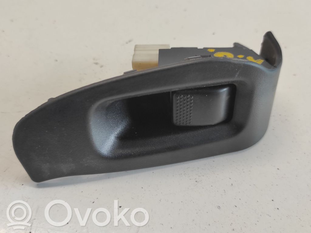 Subaru Legacy Electric window control switch 