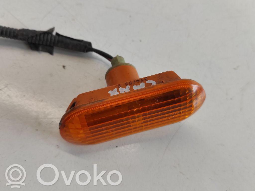 Ford Focus C-MAX Etupuskurin suuntavilkku 