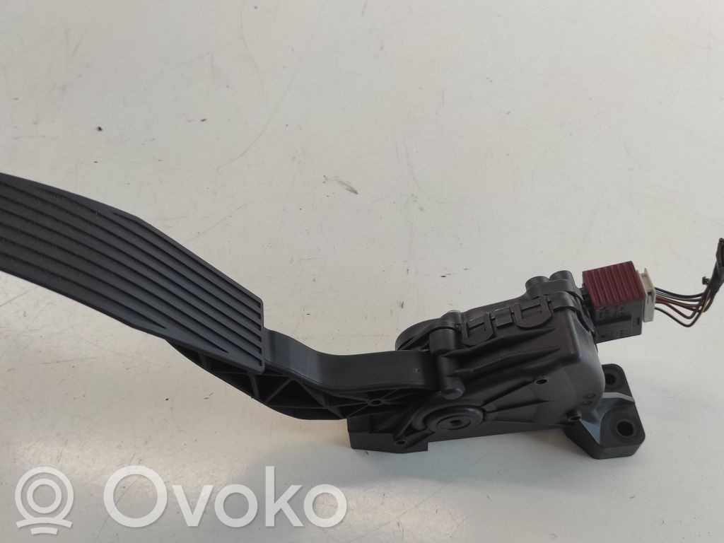 Opel Vectra C Akseleratora pedālis 