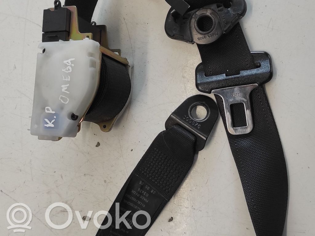 Opel Omega B1 Front seatbelt 