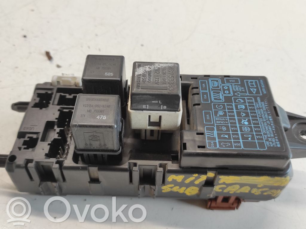Mitsubishi Carisma Drošinātāju bloks 