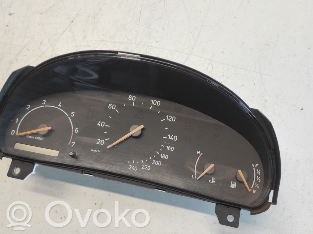 Saab 9-5 Speedometer (instrument cluster) 