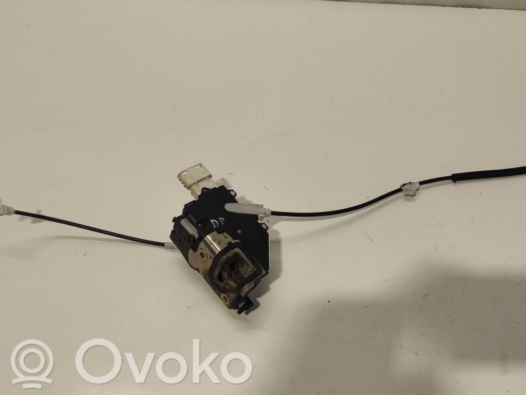 Peugeot 407 Zamek drzwi przednich 