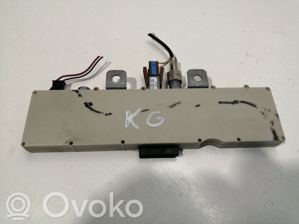 BMW 3 E46 Amplificator antenă aeriană 