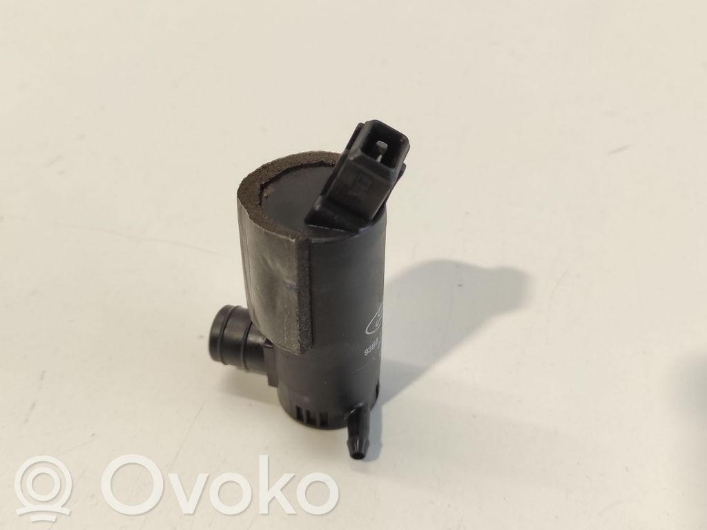 Ford Focus Windscreen/windshield washer pump 