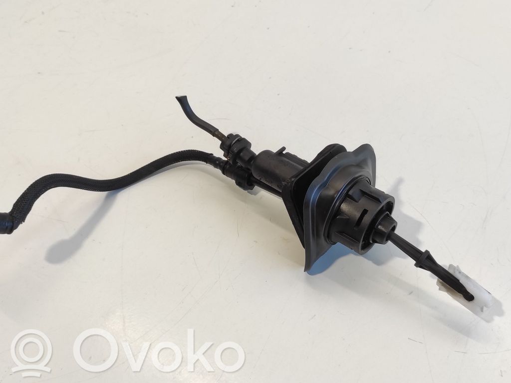 Mazda 5 Clutch master cylinder 