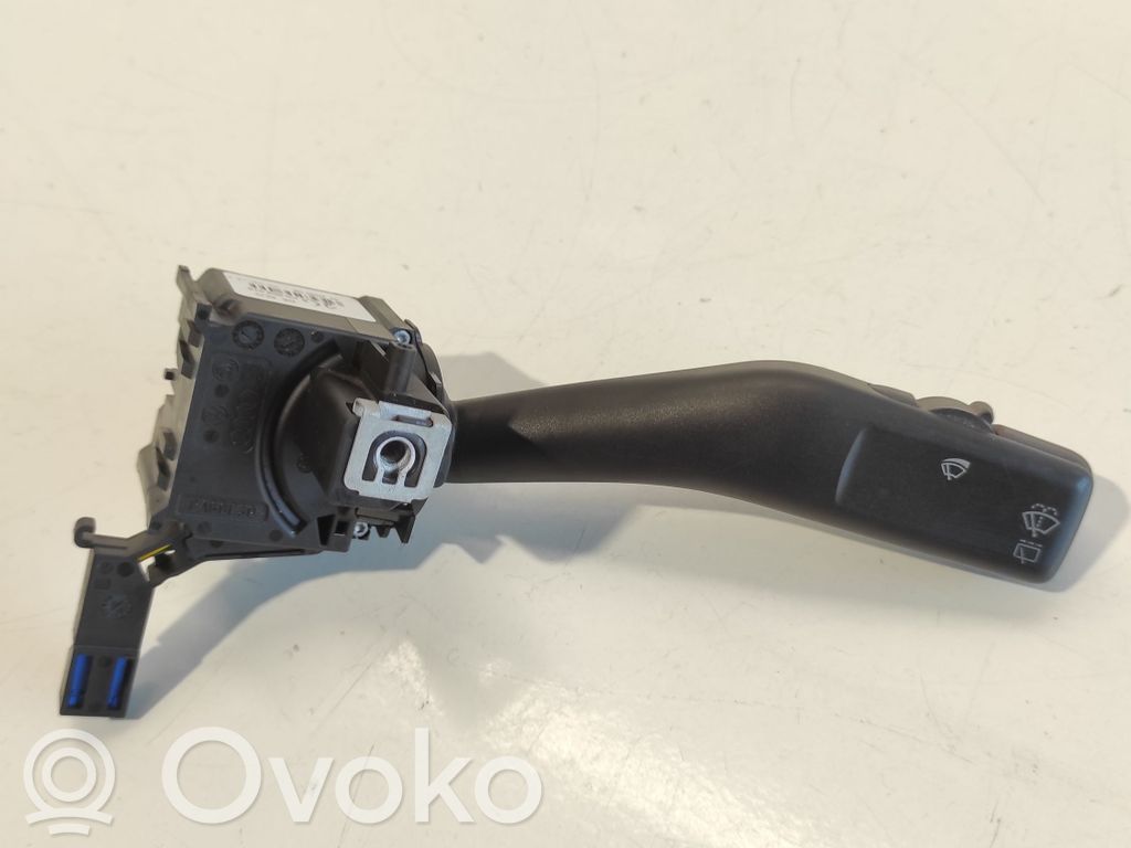 Volkswagen Touran I Wiper control stalk 