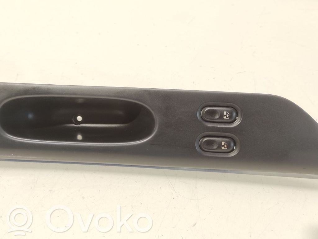 Renault Laguna I Electric window control switch 