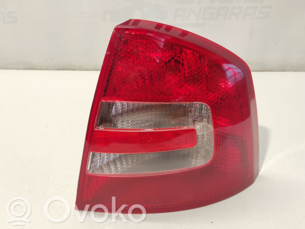 Skoda Octavia Mk2 (1Z) Lampa tylna 