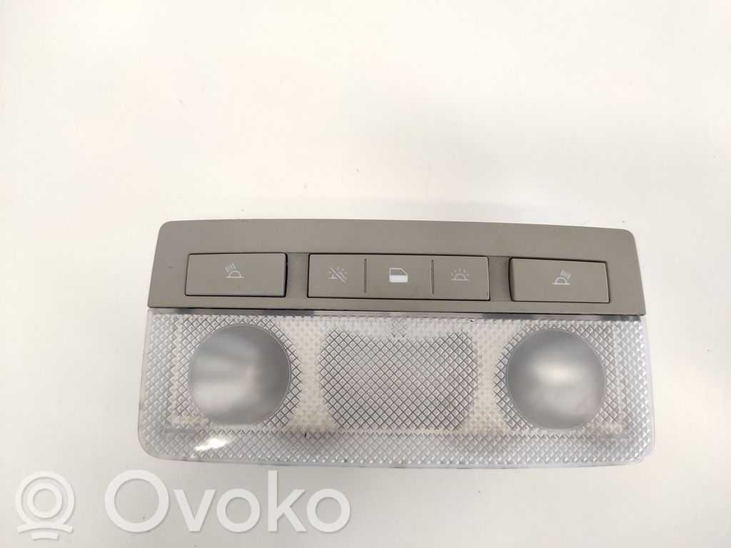 Opel Astra J Luz del asiento delantero 