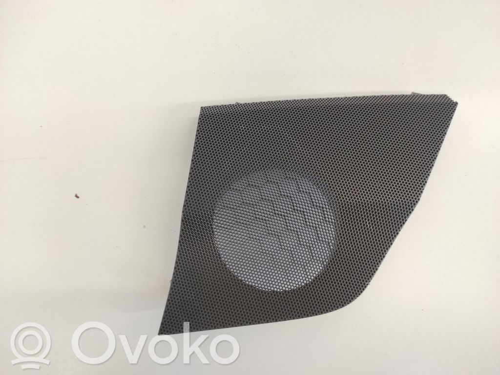 Lexus NX Cache enceinte centrale 