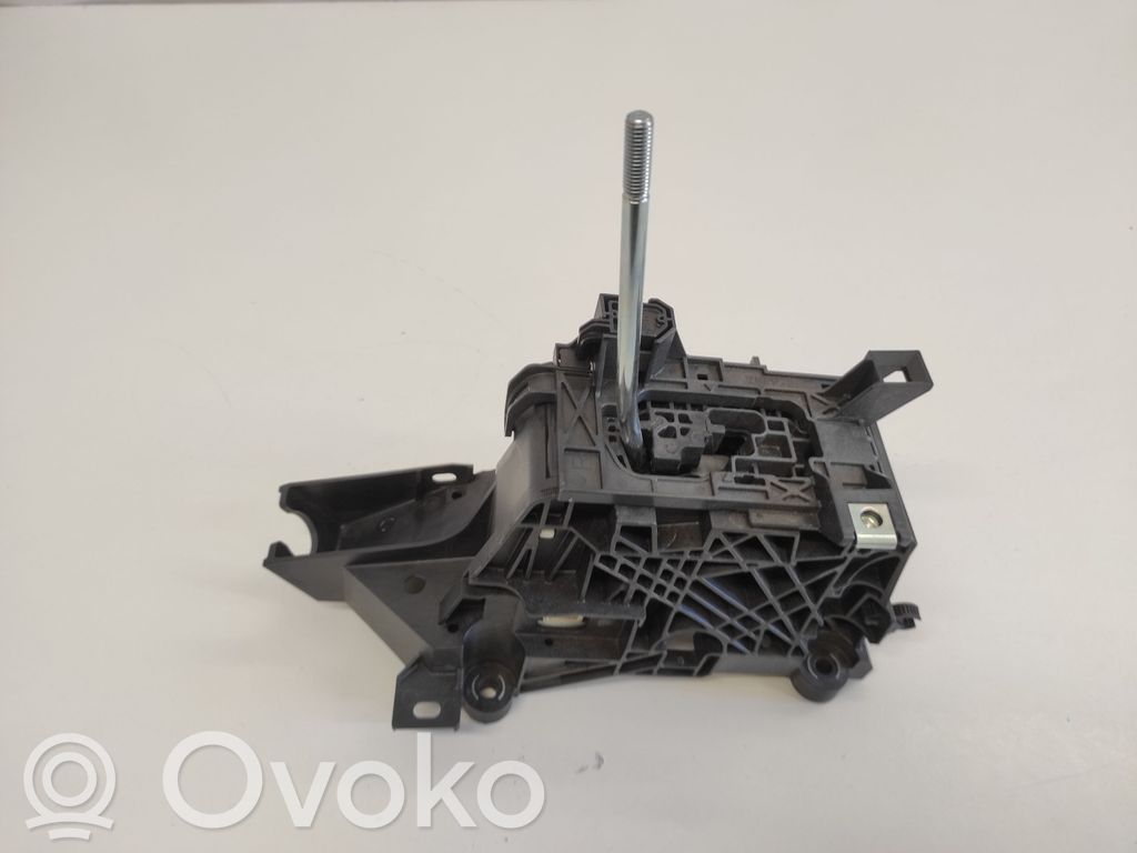 Lexus NX Pavarų perjungimo mechanizmas (kulisa) 