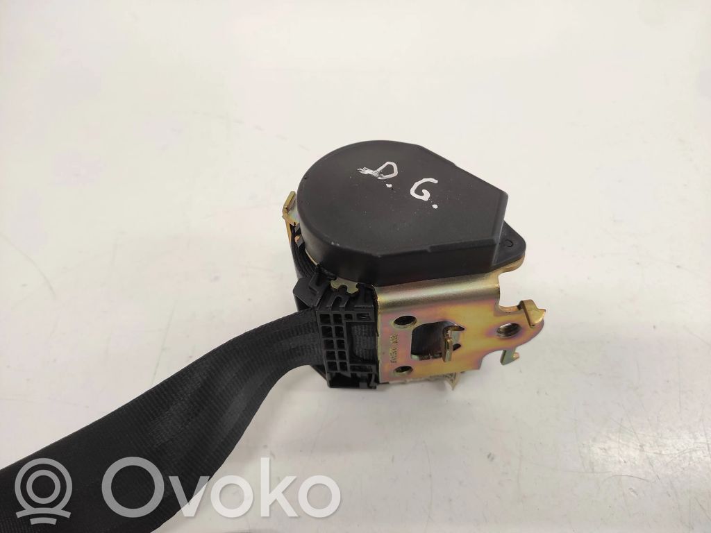 Peugeot 1007 Rear seatbelt 