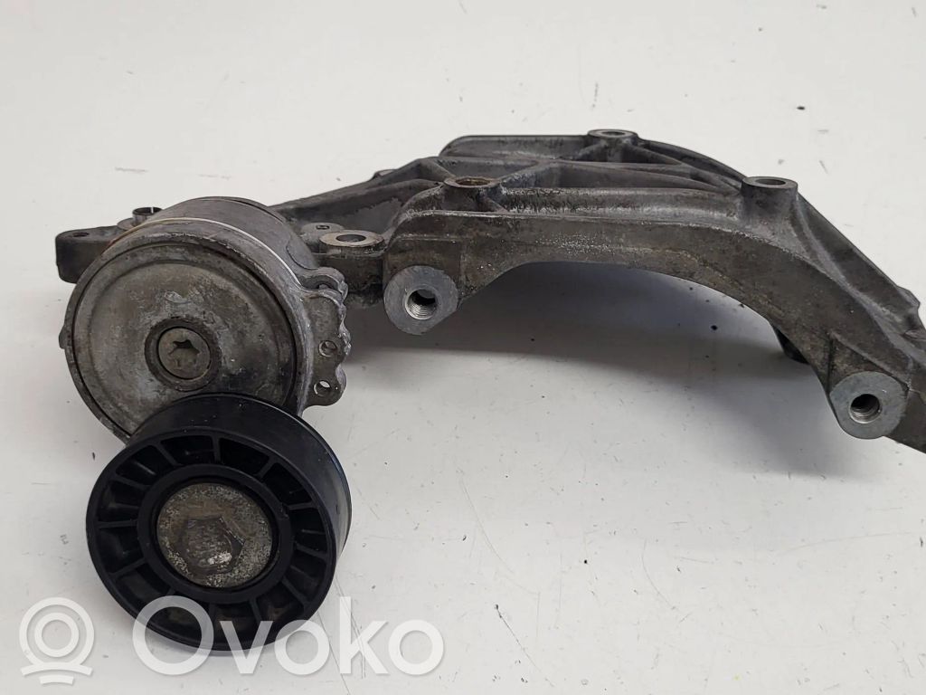 Ford Focus C-MAX Łapa / Mocowanie silnika 
