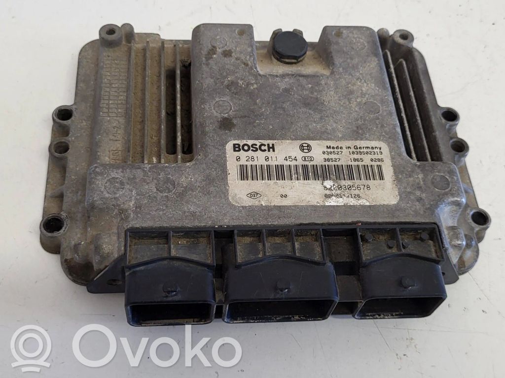 Nissan Primera Engine control unit/module 