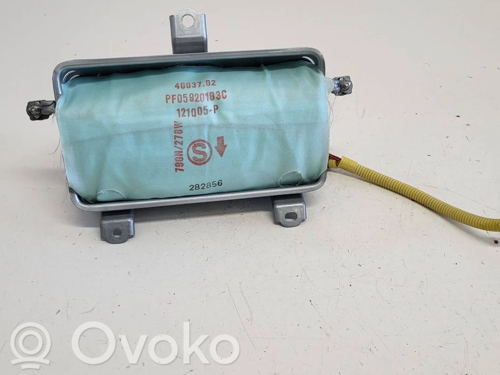 Toyota Corolla E120 E130 Pasažiera drošības spilvens 