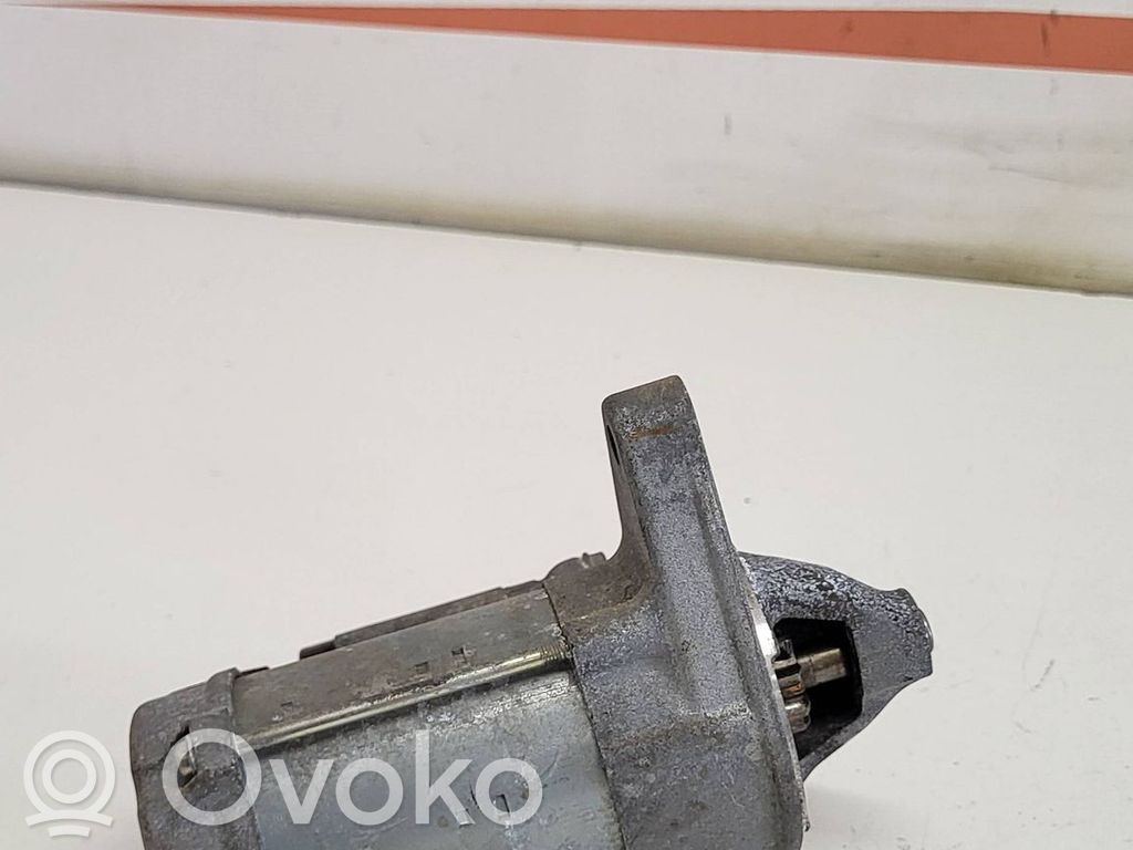 Toyota Yaris Starter motor 