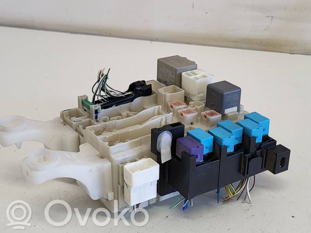 Toyota RAV 4 (XA30) Fuse module 