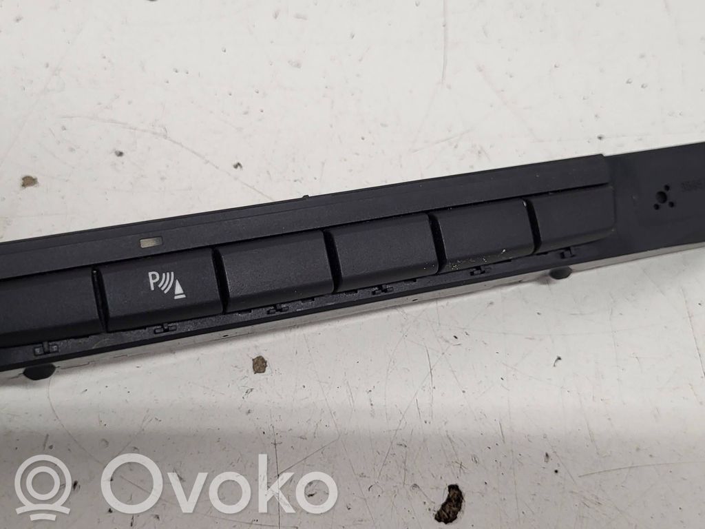 BMW 1 E81 E87 Parking (PDC) sensor switch 