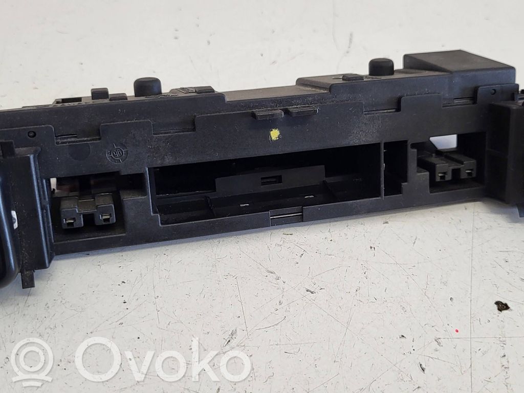 Mercedes-Benz C W202 Seat heating switch 