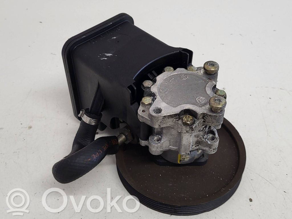 BMW 5 E39 Power steering pump 