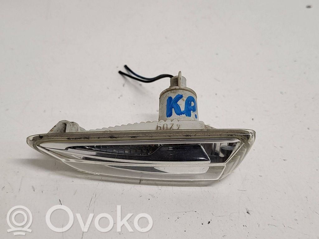 Opel Astra J Front fender indicator light 